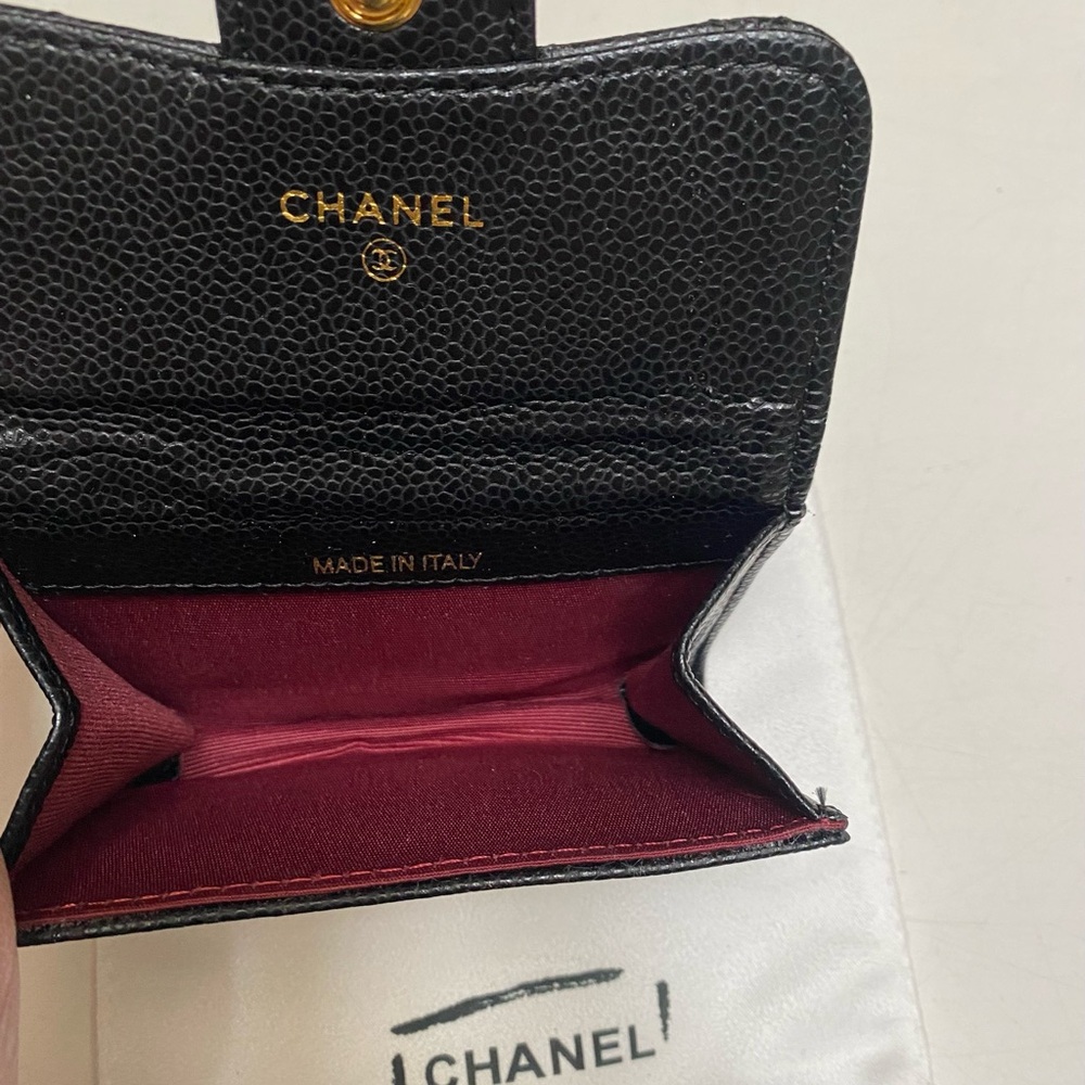 CHANEL Black Quilted Caviar Leather Mini Wallet with Gold CC - Picture 2 of 5
